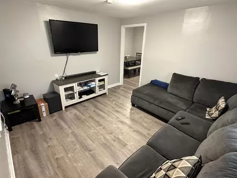 320 Center St, Elgin, IL 60120 photo 2