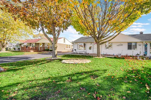 8741 S Kildare Ave, Hometown, IL 60456