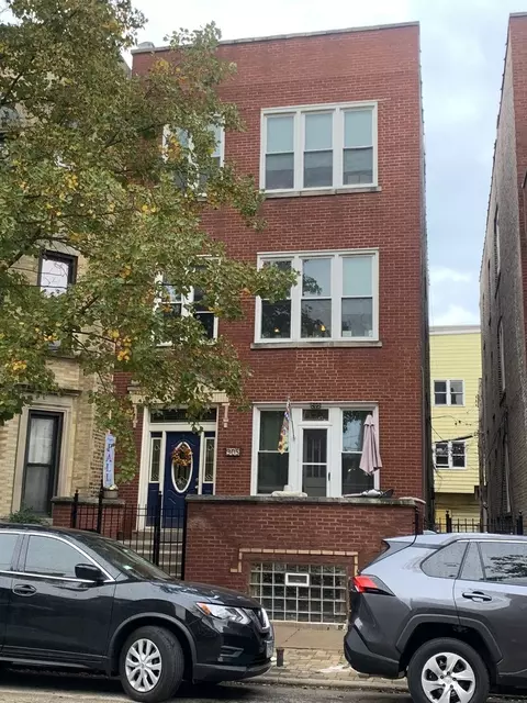 905 N Campbell Ave, Chicago, IL 60622