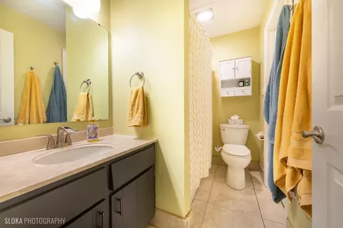1779 Gloucester Ct #C, Wheaton, IL 60187 photo 10