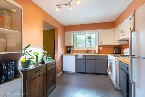 1779 Gloucester Ct #C, Wheaton, IL 60187 photo 6