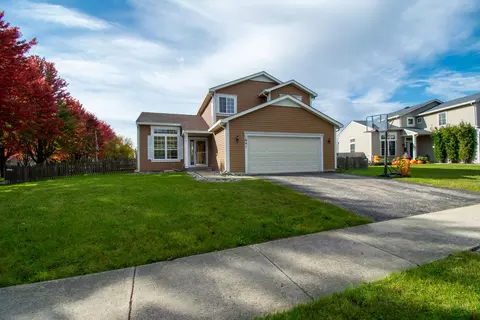 1841 Apple Valley Rd, Bolingbrook, IL 60490