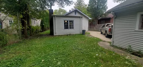 27 Philippa Ave, Waukegan, IL 60085