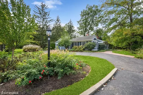 644 Arbor Ln, Glenview, IL 60025 photo 2