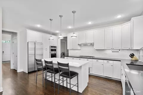 1014 S Wheaton Ave, Wheaton, IL 60189 photo 7