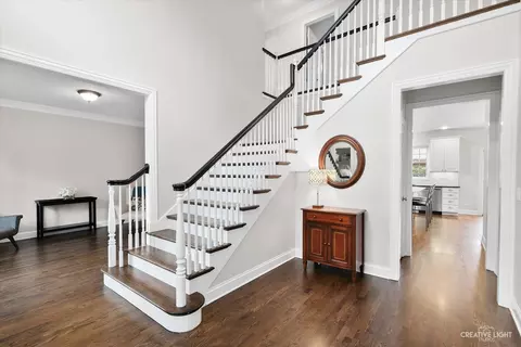 1014 S Wheaton Ave, Wheaton, IL 60189 photo 2