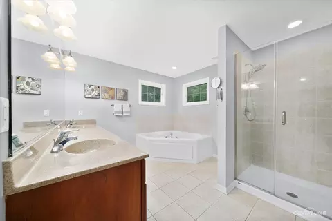1014 S Wheaton Ave, Wheaton, IL 60189 photo 17