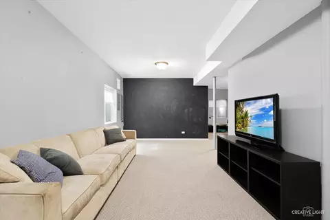 1014 S Wheaton Ave, Wheaton, IL 60189 photo 22