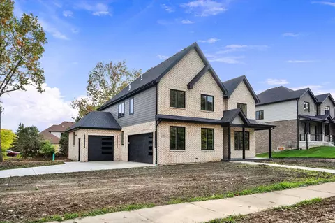 905 Internationale Pkwy, Woodridge, IL 60517