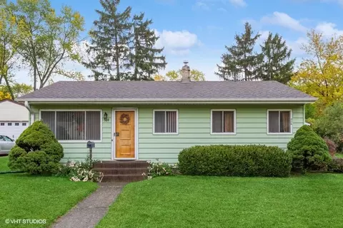 369 W Margaret Ter, Cary, IL 60013