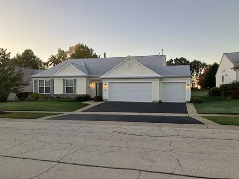 13531 Dakota Fields Dr, Huntley, IL 60142