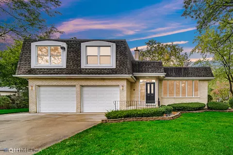 7400 W Pottawatomi Dr, Palos Heights, IL 60463