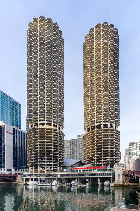 300 N State St #5109, Chicago, IL 60654