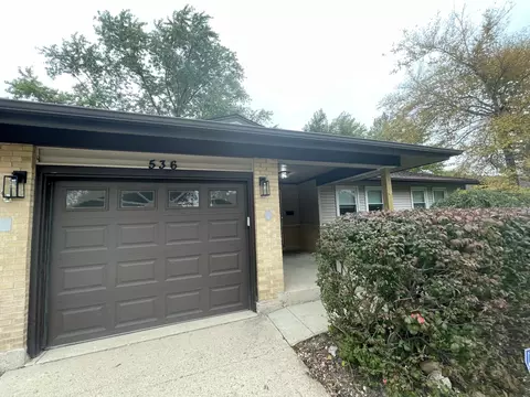 536 Landmeier Rd, Elk Grove Village, IL 60007