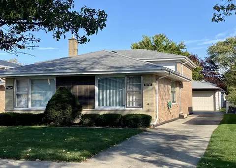 10741 Laporte Ave, Oak Lawn, IL 60453