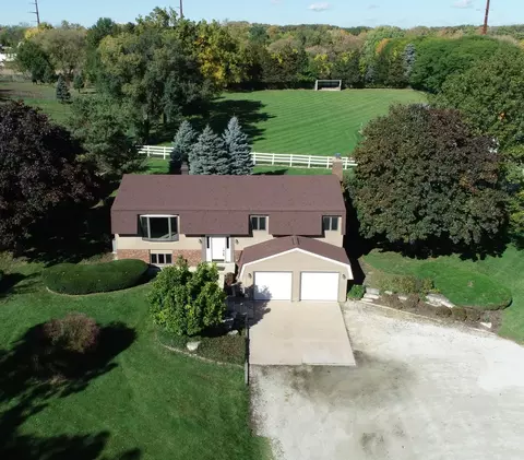 41 W038 Bowes Rd, Elgin, IL 60124 photo 1