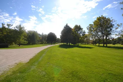41 W038 Bowes Rd, Elgin, IL 60124 photo 31