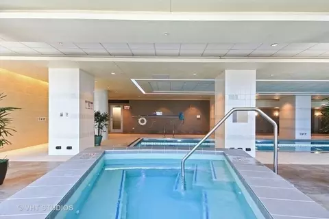 Exterior - 60 E Monroe St #3901, Chicago, IL 60603 photo 3 of 6