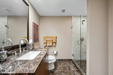 Bath - 60 E Monroe St #3901, Chicago, IL 60603 photo 3 of 4