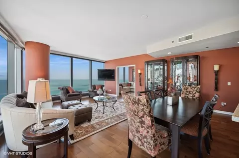 Dining - 60 E Monroe St #3901, Chicago, IL 60603 photo 2 of 3