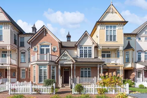 4149 Royal Mews Cir #203, Naperville, IL 60564