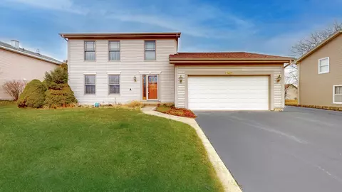 1412 S Parkview Ter, Algonquin, IL 60102