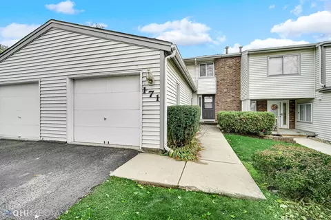 171 Roberts Rd, Bolingbrook, IL 60440