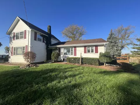 48 W137 Middleton Rd, Hampshire, IL 60140