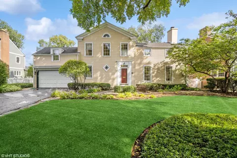 715 Wagner Rd, Glenview, IL 60025