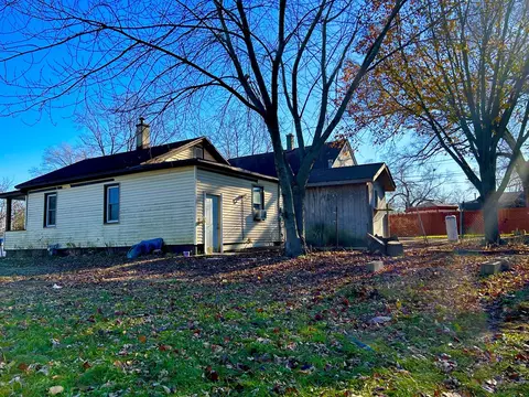609 Mohawk St, Joliet, IL 60432 photo 3