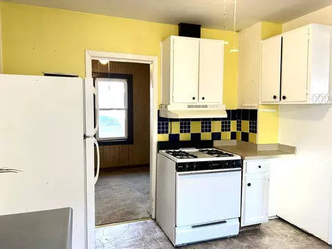 609 Mohawk St, Joliet, IL 60432 photo 9