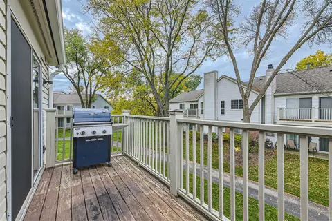 1408 Tulip Ct #A2, Wheeling, IL 60090 photo 14