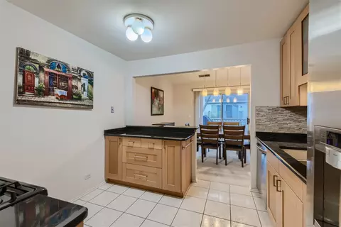 1408 Tulip Ct #A2, Wheeling, IL 60090 photo 6