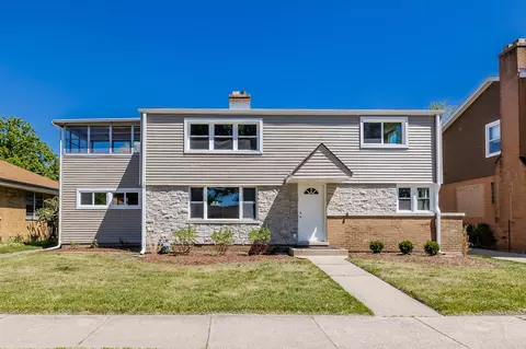 5254 Mulford St, Skokie, IL 60077
