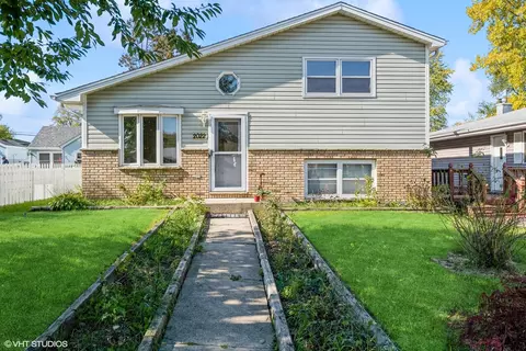 2022 Gilboa Ave, Zion, IL 60099