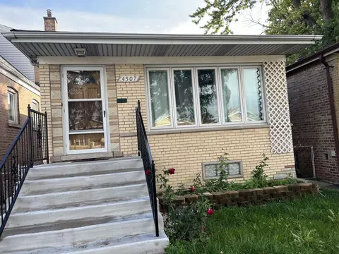 4507 W Marquette Rd, Chicago, IL 60629 photo 1