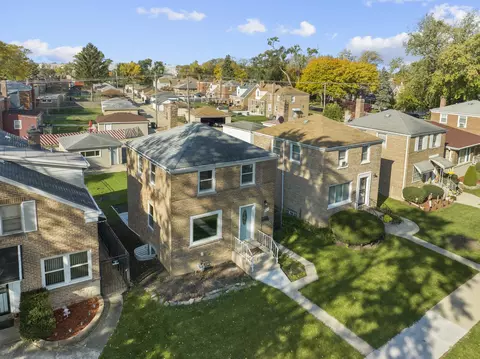 912 Marshall Ave, Bellwood, IL 60104