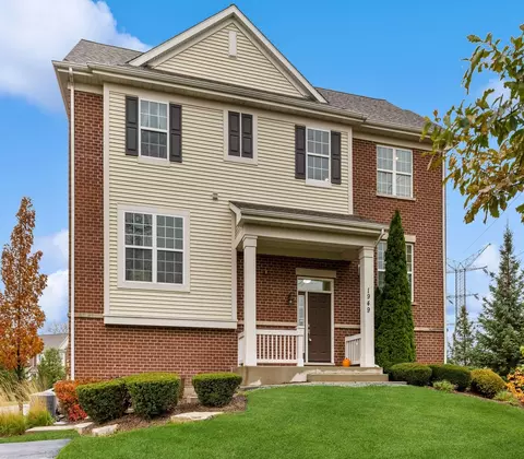 1949 Potomac Ct, Wheeling, IL 60090