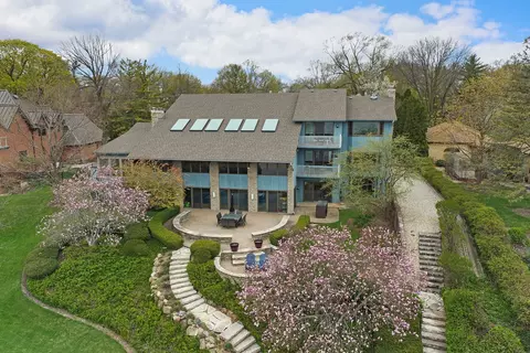 1147 Rocky Beach Rd, Johnsburg, IL 60051