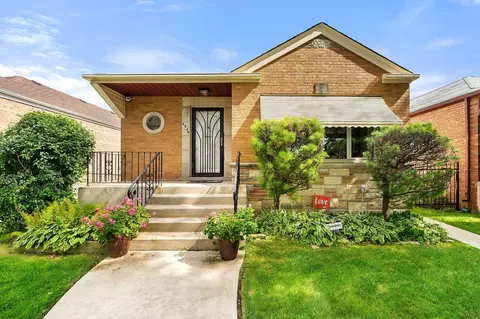 8949 S Merrill Ave, Chicago, IL 60617