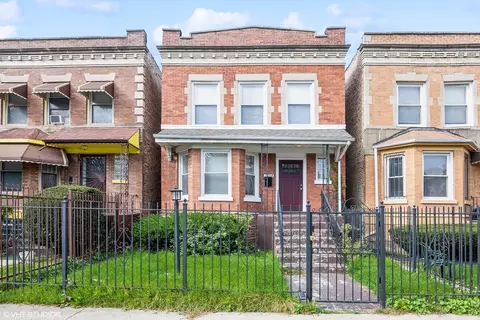 7004 S Eberhart Ave, Chicago, IL 60637