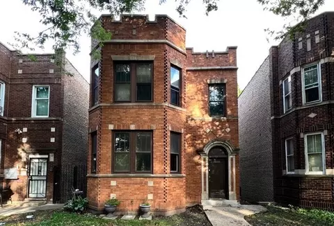 9023 S Muskegon Ave, Chicago, IL 60617