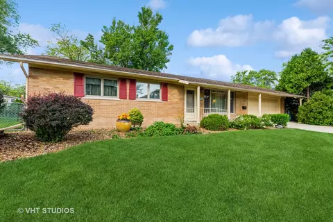 15006 Parkside Ave, Oak Forest, IL 60452