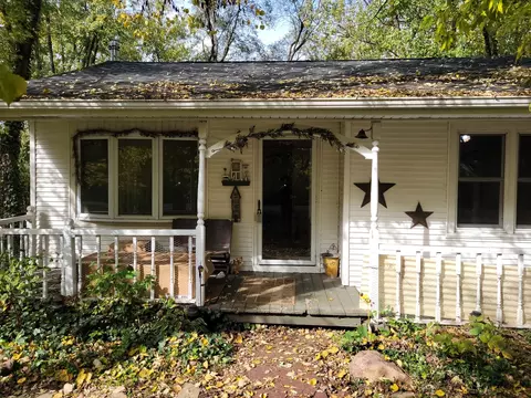 7090 N Bull Creek Rd, Grant Park, IL 60940