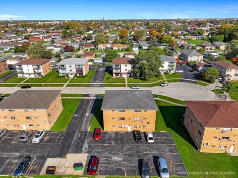 7321 W 85th Pl #3B, Bridgeview, IL 60455 photo 3