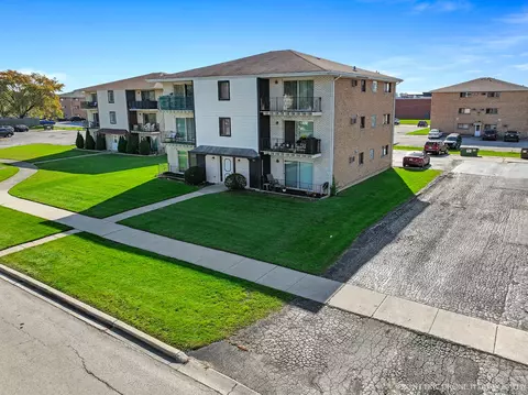 7321 W 85th Pl #3B, Bridgeview, IL 60455 photo 2
