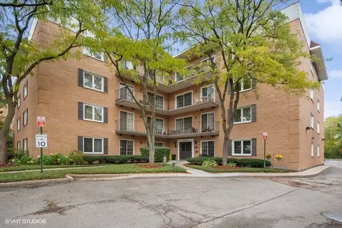 3500 Church St #106, Evanston, IL 60203