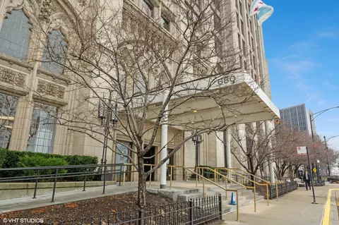680 N Lake Shore Dr #1412, Chicago, IL 60611