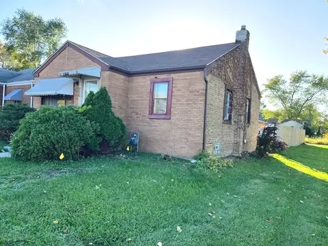 15418 Wood St, Harvey, IL 60426