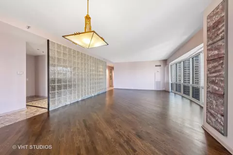 100 E Huron St #3401, Chicago, IL 60611 photo 7